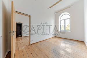 комерційна за адресою Київ, Володимирська вул., 4