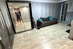 квартира за адресою Незалежності вул. (Титова), 16