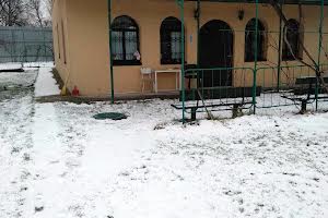 будинок за адресою Центральна, 1