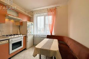 квартира за адресою Михайла Лушпи просп., 22