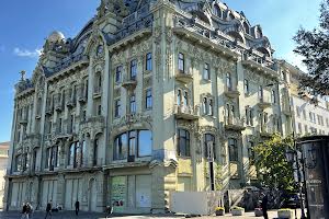 комерційна за адресою Велика Арнаутська вул., 61