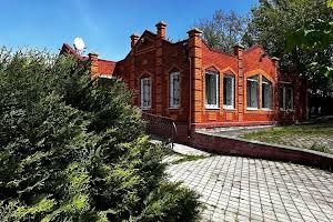 комерційна за адресою Польова вул., 4