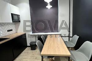 комерційна за адресою Бессарабська пл., 5