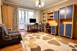 квартира за адресою Української Повстанської Армії вул. (Ватутіна), 30/32