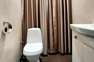 комерційна за адресою Дніпро, Кам'янська вул., 34а
