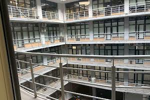 комерційна за адресою Київ, Євгена Коновальця вул. (Щорса), 36-Д