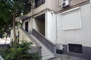 комерційна за адресою Базарна вул., 1