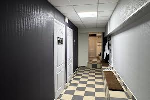 комерційна за адресою Зодчих вул., 40