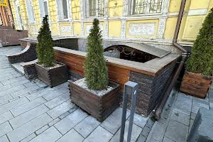 комерційна за адресою Троицкая, 3
