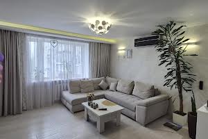 квартира за адресою Соломії Крушельницької вул., 73