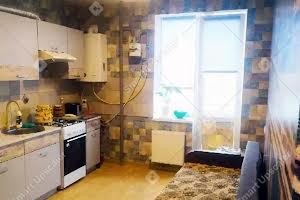 квартира за адресою Червона вул., 15