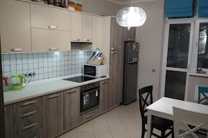 квартира за адресою Сім'ї Кульженків вул. (Петра Дегтяренка), 35