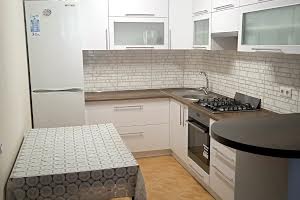 квартира за адресою Злуки просп., 5а