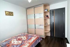 квартира за адресою Крайня, 1