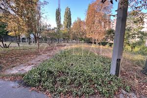 комерційна за адресою Лобачевського пров., 8а