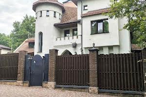 дом по адресу Дебютна, 8