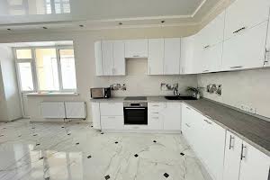 квартира за адресою Лазурна вул., 5