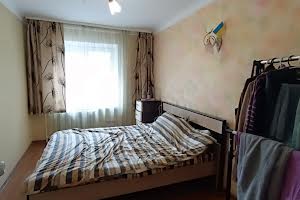 квартира за адресою Довженка вул., 44