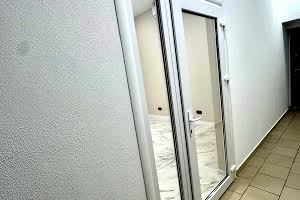 комерційна за адресою Французький бульв., 60г