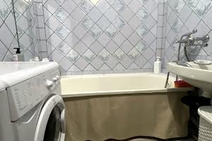 квартира за адресою Михайла Лушпи просп., 7