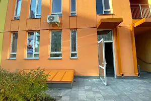 комерційна за адресою Березнева вул., 16