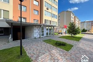 коммерческая по адресу Одесская ул., 38