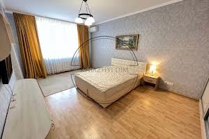 квартира по адресу Михаила Максимовича ул. (Трутенко Онуфрия), 3-Г