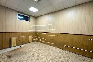 комерційна за адресою Георгія Ґонґадзе вул. (Паризької Комуни), 28