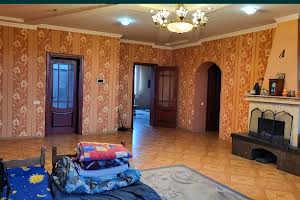 дом по адресу Достоинства ул. (Жертв Революції)