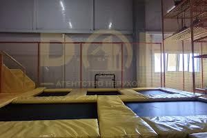 комерційна за адресою Київська вул., 2л