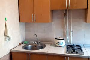 квартира за адресою Михайла Драгоманова вул. (Димитрова), 64