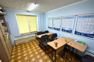 комерційна за адресою Алана Шепарда вул. (Суворова), 9