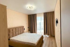 квартира за адресою Роксоляни вул., 18