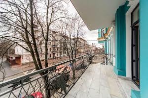 комерційна за адресою Київ, Володимирська вул., 4