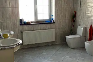комерційна за адресою Академіка Шалімова вул., 1