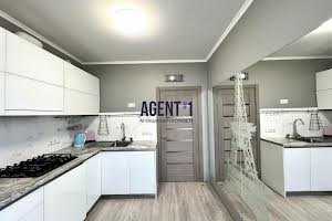 квартира за адресою Миру вул., 11-А