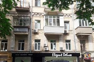 комерційна за адресою Київ, Інститутська вул., 25