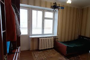 квартира за адресою Довженка вул., 44