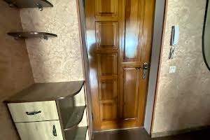 квартира за адресою Космонавтів вул., 142