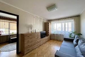 квартира по адресу Степана Бандеры ул., 6