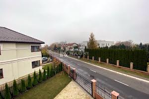 дом по адресу Набережна вул.