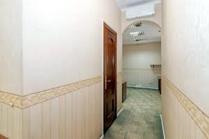 комерційна за адресою Саксаганського вул., 125