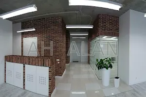 коммерческая по адресу Кловский спуск, 7