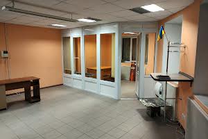 комерційна за адресою Заліська вул., 5