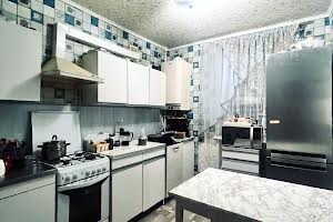 квартира за адресою Кропивницького вул., 111