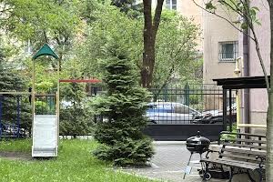 квартира за адресою Івана Карпинця вул. (), 10