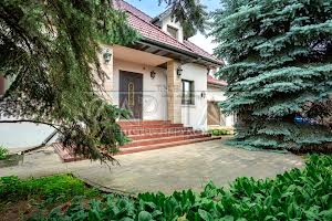 будинок за адресою Центральна вул., 21-А