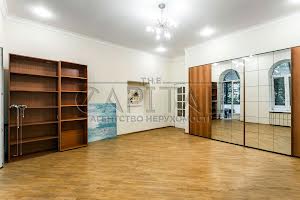 коммерческая по адресу Лютеранская ул., 12