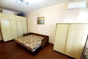квартира за адресою Новорічна вул., 79