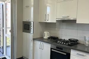 квартира за адресою Роксоляни вул., 43б